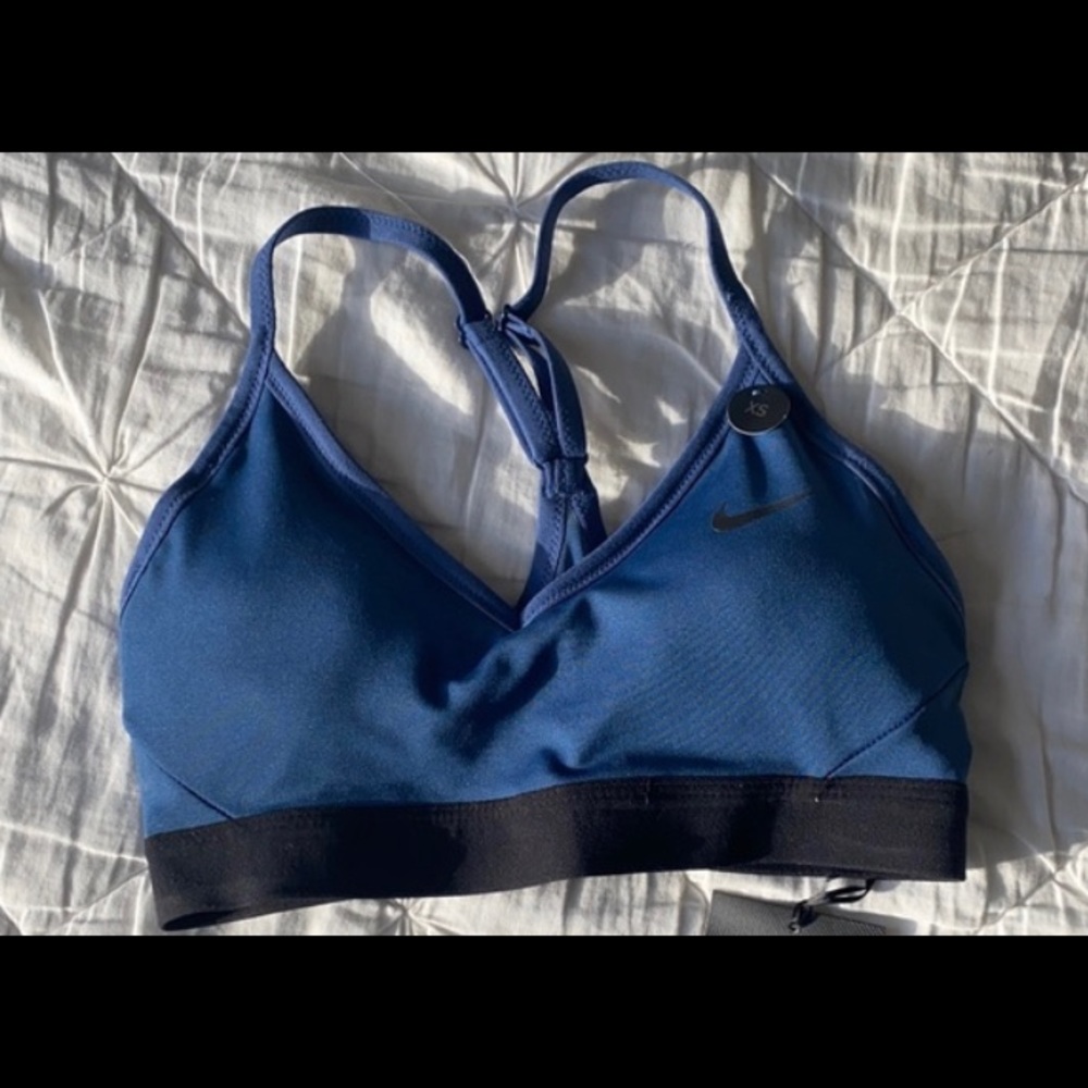 NIKE INDY SPORTS BRA